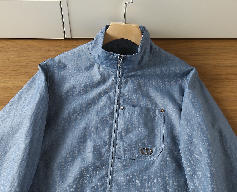 🌾2026SS早春新款迪奥最新设计款 秀场新品‼品相非常完美，三标齐全色泽饱满诱人，非常出彩的设计，轻松