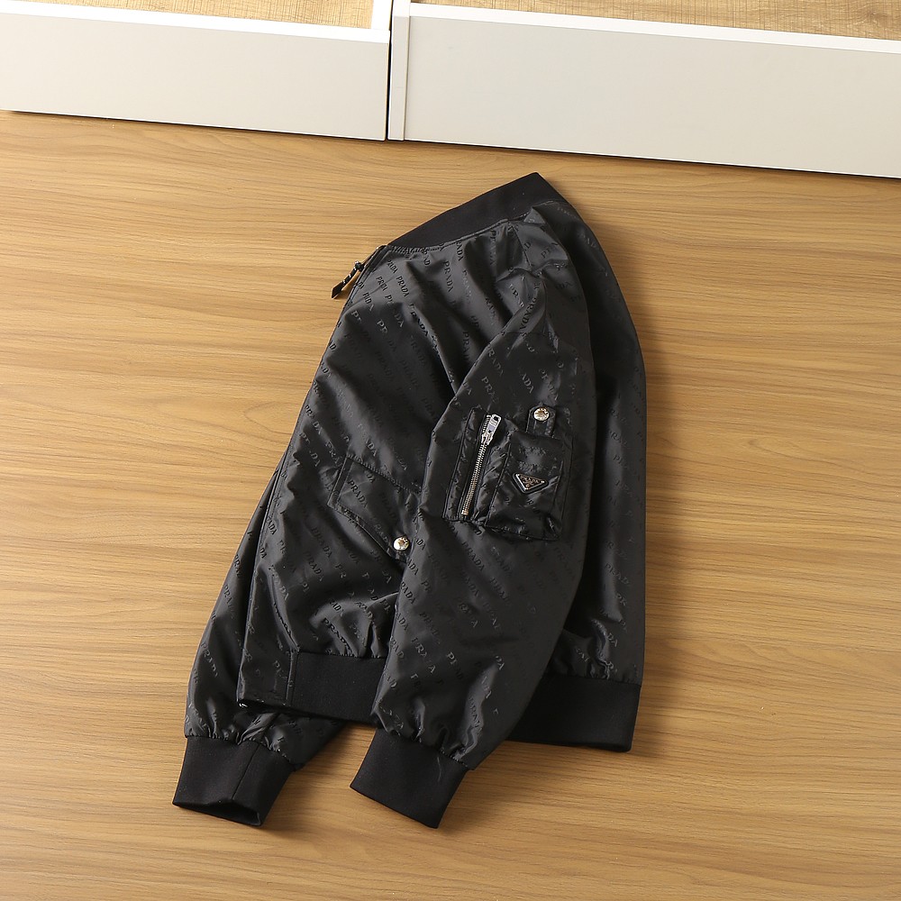 🌾普拉达棒球领夹克尺寸表……J-2282