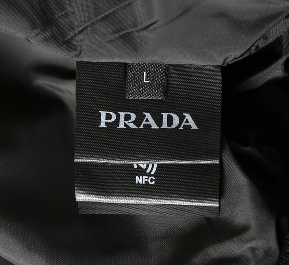 🌾普拉达棒球领夹克尺寸表……J-2282