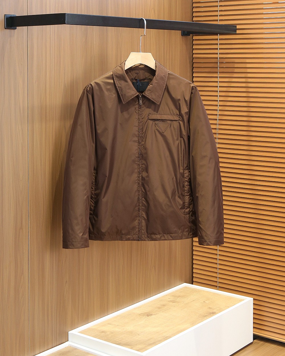 🌾2026SS早春新款普拉达最新设计款 秀场新品‼品相非常完美，三标齐全色泽饱满诱人，非常出彩的设计，轻