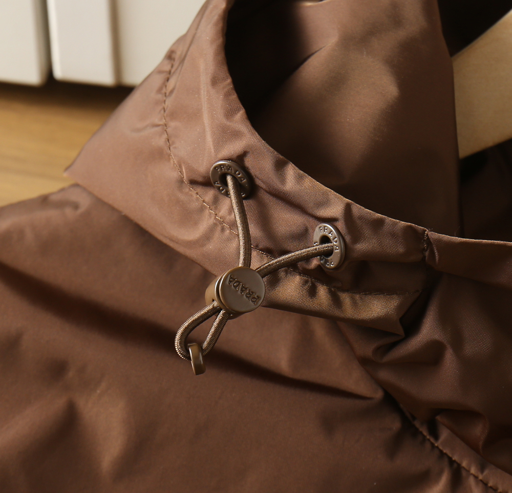 🌾2026SS早春新款普拉达春夏马甲最新设计款 秀场新品‼品相非常完美，三标齐全色泽饱满诱人，非常出彩的