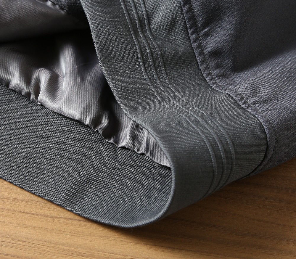 🌾lP🆕诺悠翩雅2026FW春夏男士夹克外套！高端老钱味十足！提供三种颜色选择，分别是深灰色和卡其色 米