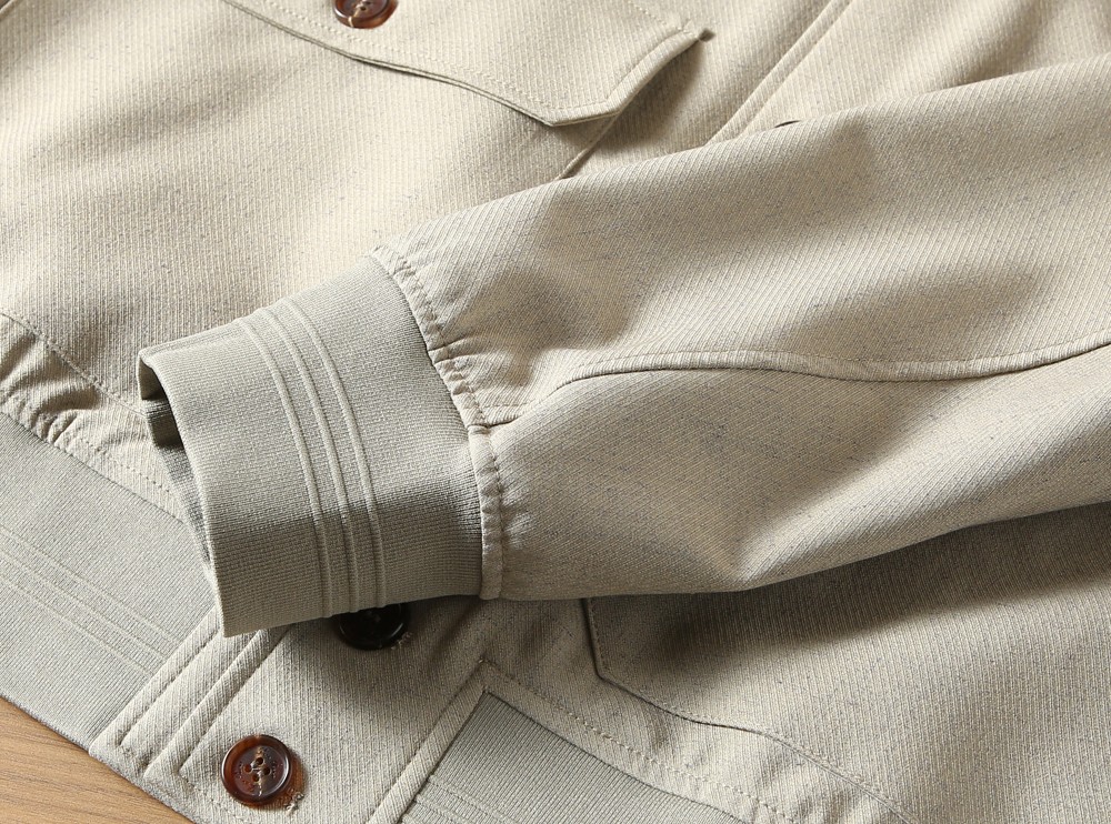 🌾lP🆕诺悠翩雅2026FW春夏男士夹克外套！高端老钱味十足！提供三种颜色选择，分别是深灰色和卡其色 米