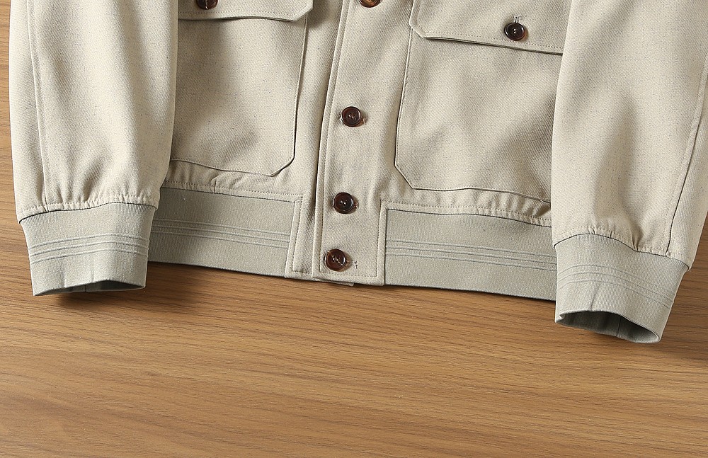 🌾lP🆕诺悠翩雅2026FW春夏男士夹克外套！高端老钱味十足！提供三种颜色选择，分别是深灰色和卡其色 米