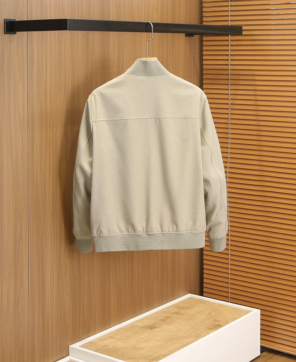 🌾lP🆕诺悠翩雅2026FW春夏男士夹克外套！高端老钱味十足！提供三种颜色选择，分别是深灰色和卡其色 米