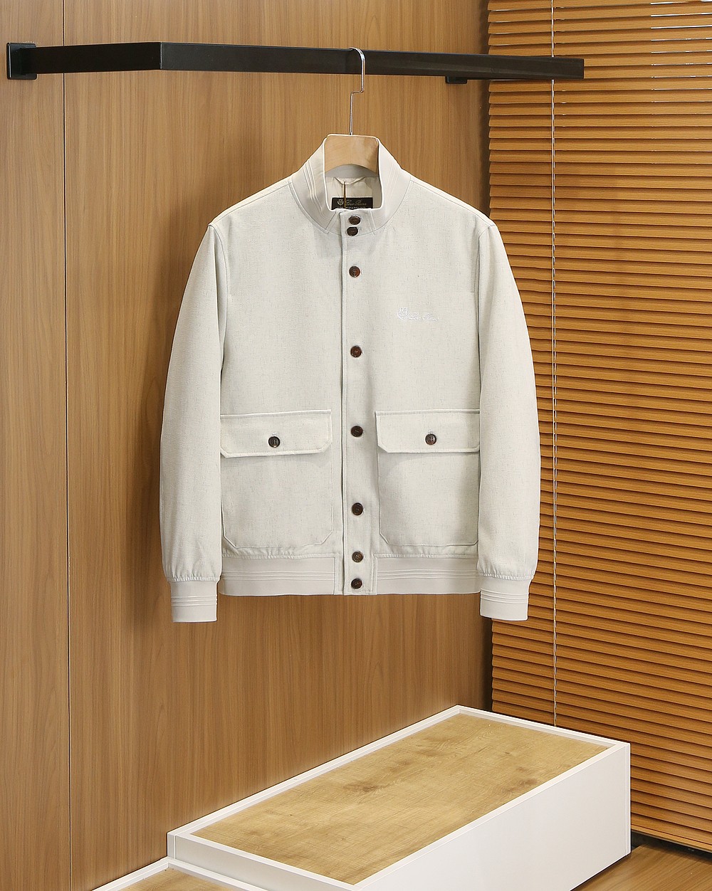 🌾lP🆕诺悠翩雅2026FW春夏男士夹克外套！高端老钱味十足！提供三种颜色选择，分别是深灰色和卡其色 米