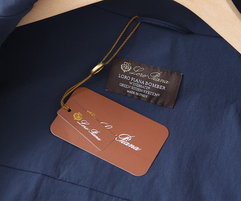 🌾lP🆕诺悠翩雅2026FW春夏男士中长款风衣外套！高端老钱味十足！提供三种颜色选择，分别是藏蓝色和米白