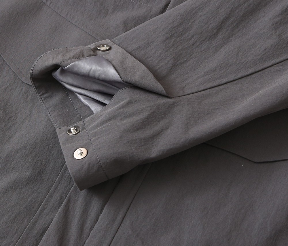 🌾lP🆕诺悠翩雅2026FW春夏男士中长款风衣外套！高端老钱味十足！提供三种颜色选择，分别是藏蓝色和米白