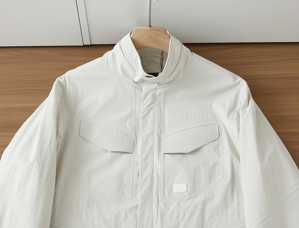 🌾lP🆕诺悠翩雅2026FW春夏男士中长款风衣外套！高端老钱味十足！提供三种颜色选择，分别是藏蓝色和米白