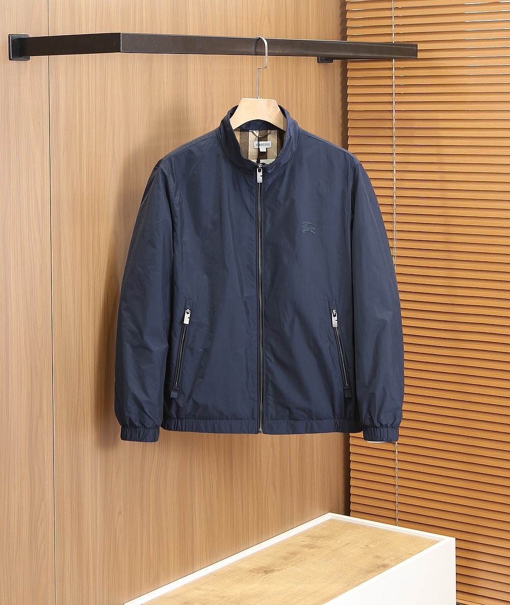 🌾2026SS早春新款巴宝莉立领夹克外套最新设计款 秀场新品‼品相非常完美，三标齐全色泽饱满诱人，非常出