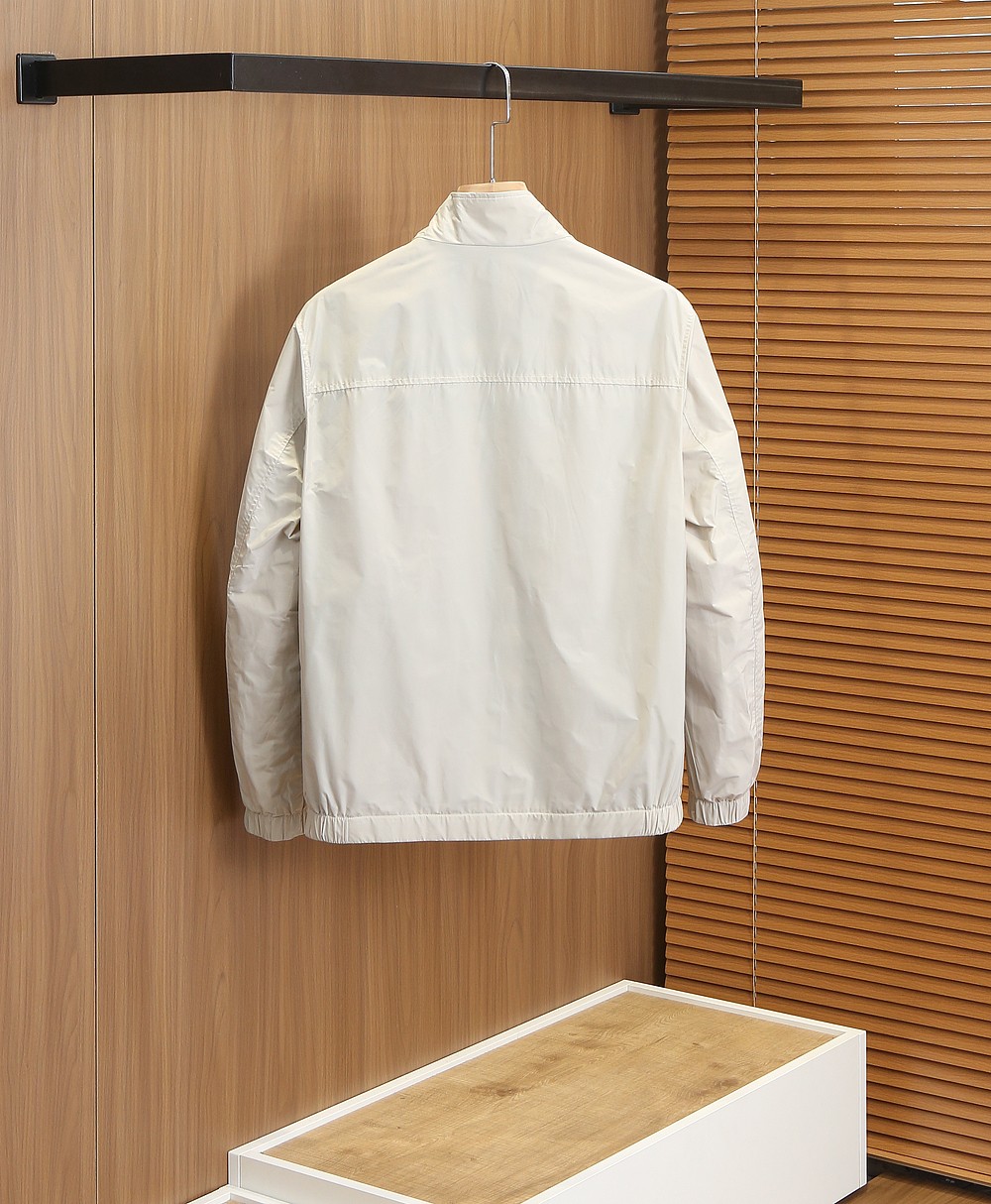 🌾2026SS早春新款巴宝莉立领夹克外套最新设计款 秀场新品‼品相非常完美，三标齐全色泽饱满诱人，非常出