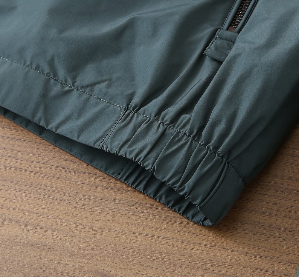 🌾2026SS早春新款巴宝莉立领夹克外套最新设计款 秀场新品‼品相非常完美，三标齐全色泽饱满诱人，非常出