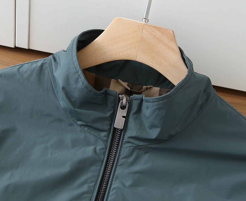 🌾2026SS早春新款巴宝莉立领夹克外套最新设计款 秀场新品‼品相非常完美，三标齐全色泽饱满诱人，非常出