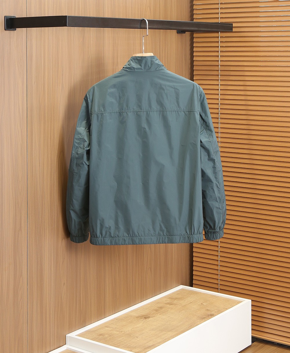 🌾2026SS早春新款巴宝莉立领夹克外套最新设计款 秀场新品‼品相非常完美，三标齐全色泽饱满诱人，非常出