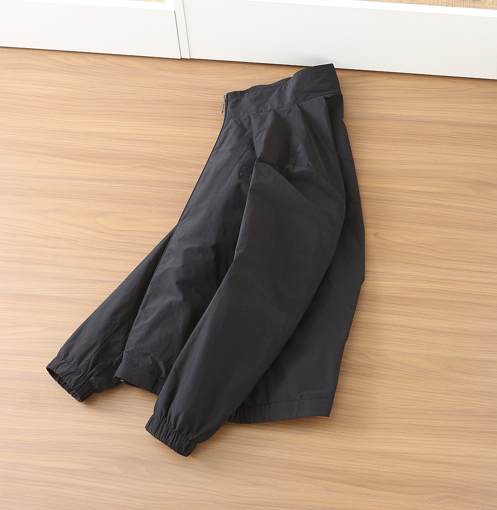 🌾巴宝莉立领夹克尺寸表……8623