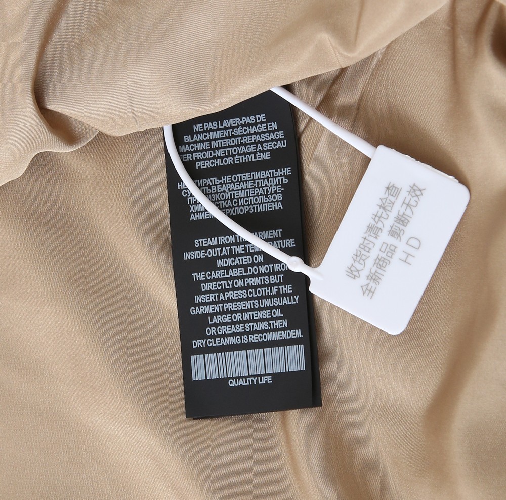 🌾杰尼亚连帽外套尺寸表……JB635