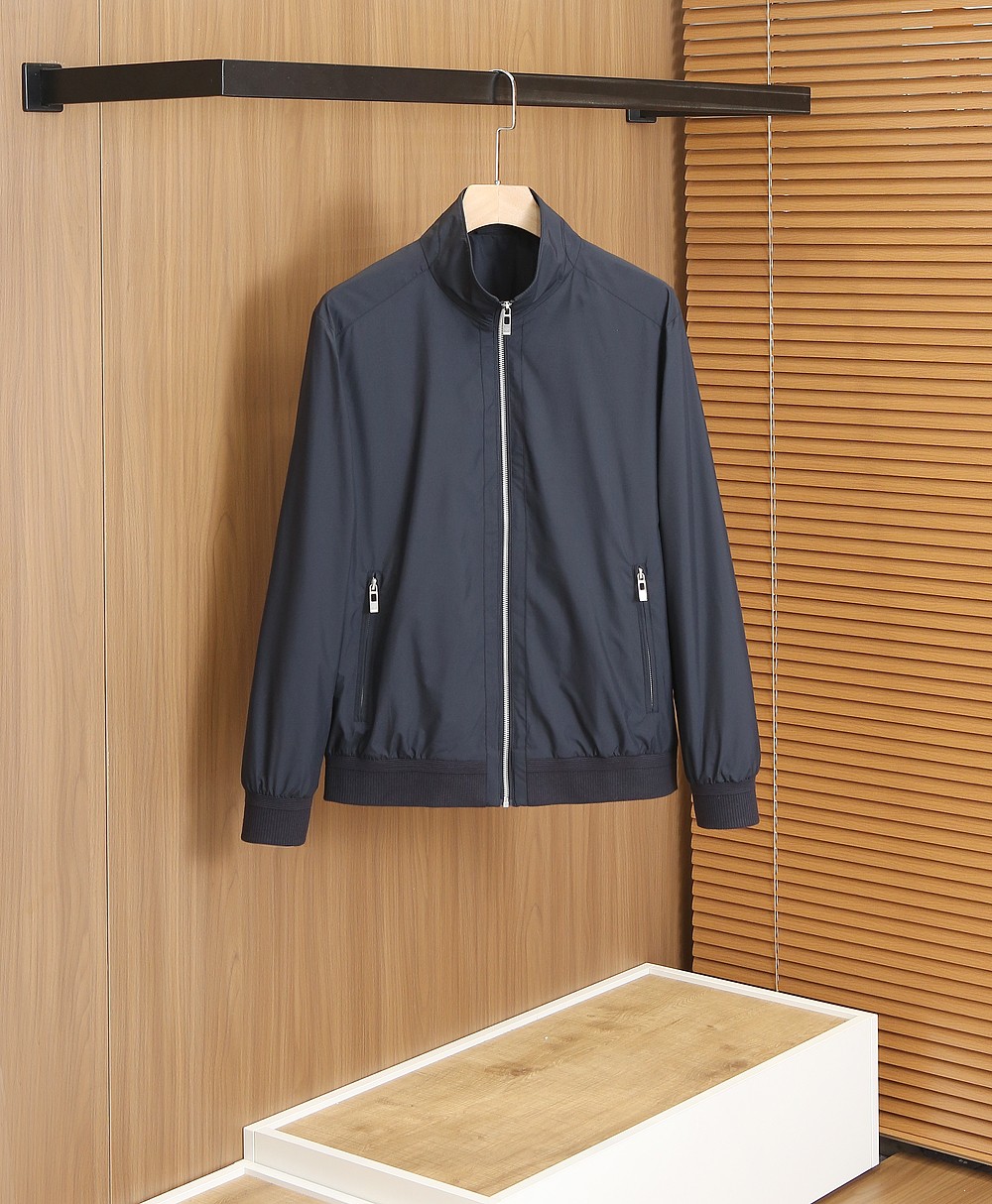 🌾lP🆕诺悠翩雅2026早春新款立领夹克外套，众多明星都爱穿的时尚百搭单品！喜欢经典简约的朋友,一定不能