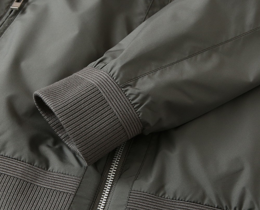 🌾lP🆕诺悠翩雅2026早春新款立领夹克外套，众多明星都爱穿的时尚百搭单品！喜欢经典简约的朋友,一定不能