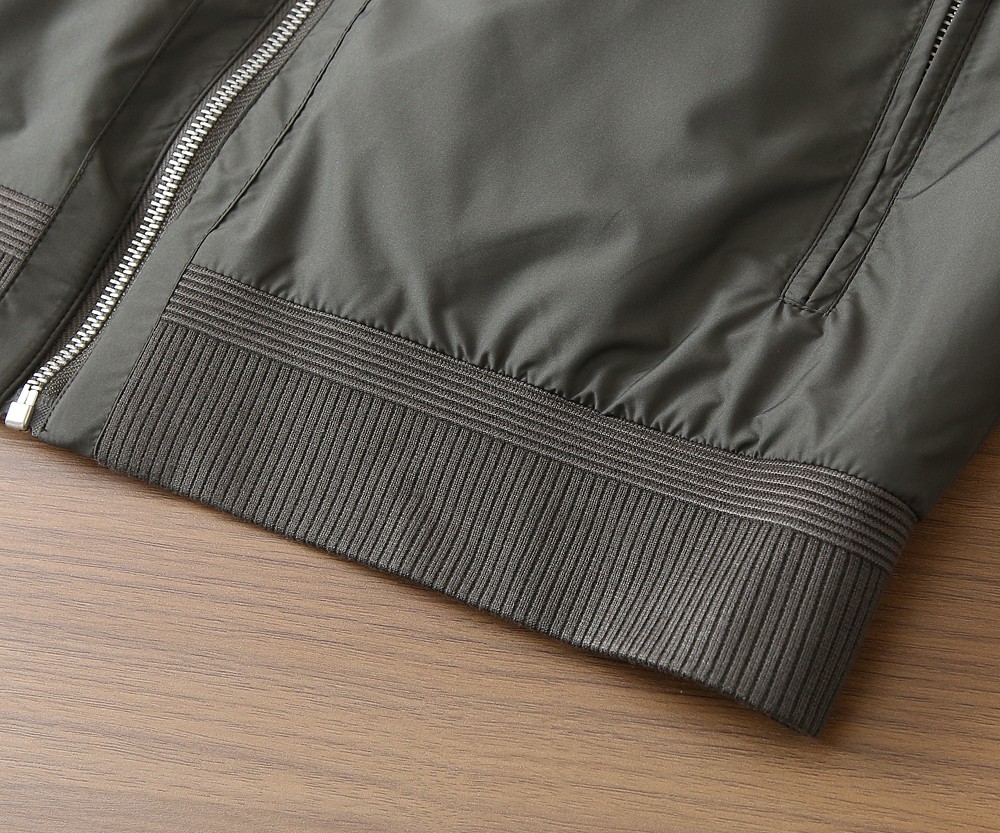 🌾lP🆕诺悠翩雅2026早春新款立领夹克外套，众多明星都爱穿的时尚百搭单品！喜欢经典简约的朋友,一定不能