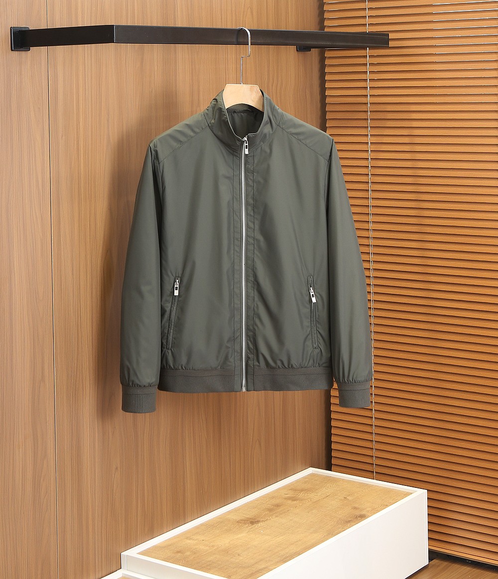 🌾lP🆕诺悠翩雅2026早春新款立领夹克外套，众多明星都爱穿的时尚百搭单品！喜欢经典简约的朋友,一定不能