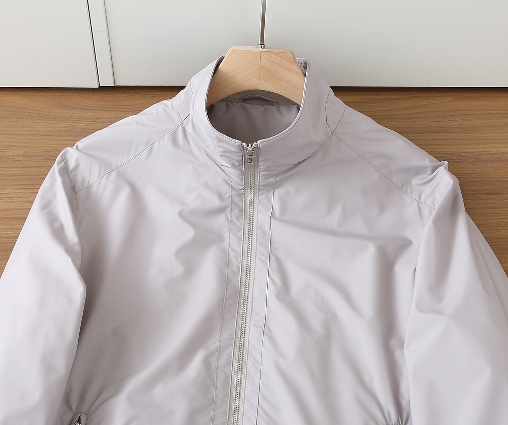 🌾lP🆕诺悠翩雅2026早春新款立领夹克外套，众多明星都爱穿的时尚百搭单品！喜欢经典简约的朋友,一定不能