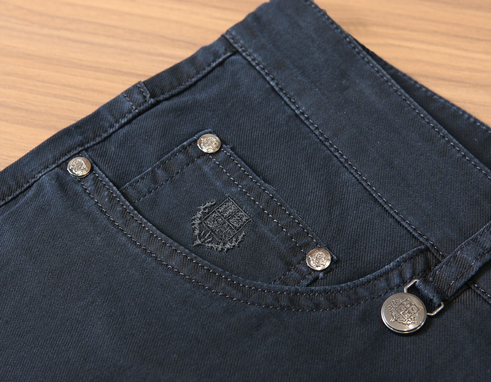 🌾lP🆕牛仔裤2026春夏新款男士休闲牛仔裤，高端品质之选……一款休闲裤兼备的百搭裤装，也是男士衣橱里不