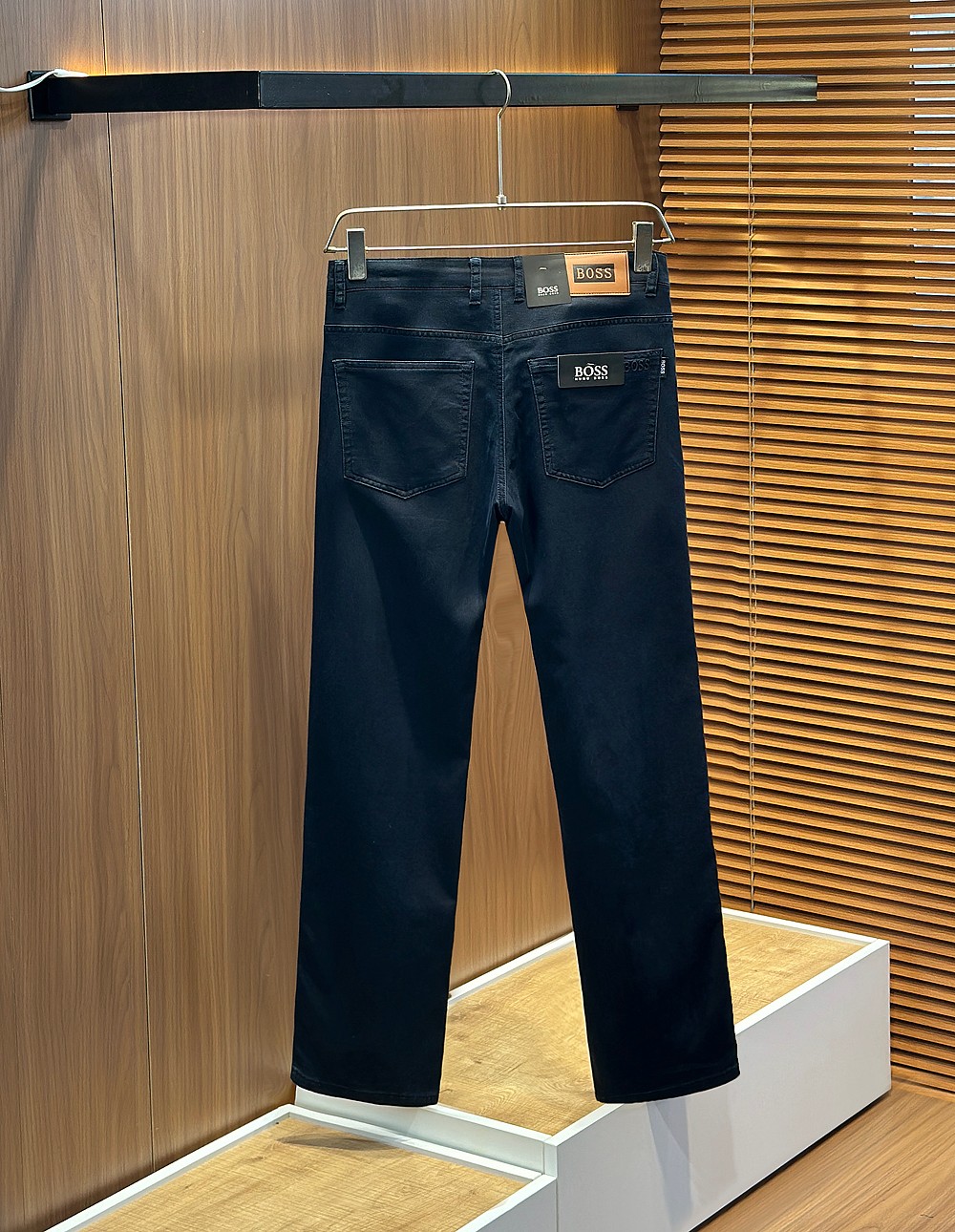 🌾BOSS 2026春夏复古做旧水洗 男士直筒牛仔裤，喜欢牛仔裤推荐 很纯正复古血统，洗水猫须的 尺度把