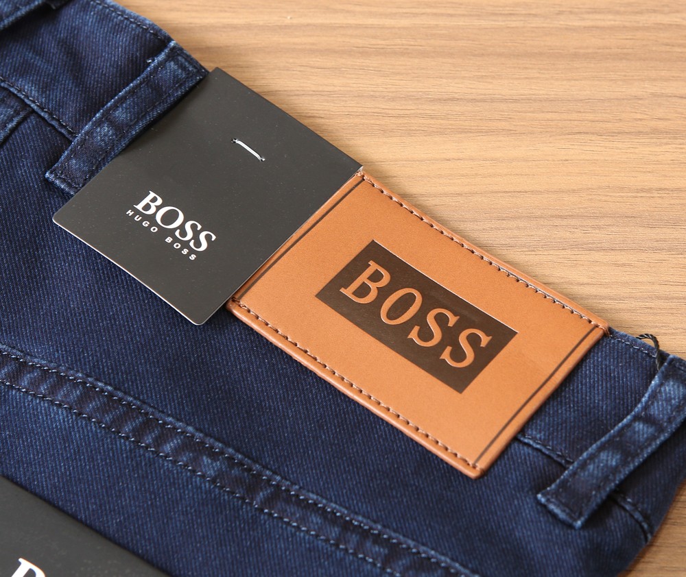 🌾BOSS 2026春夏复古做旧水洗 男士直筒牛仔裤，喜欢牛仔裤推荐 很纯正复古血统，洗水猫须的 尺度把