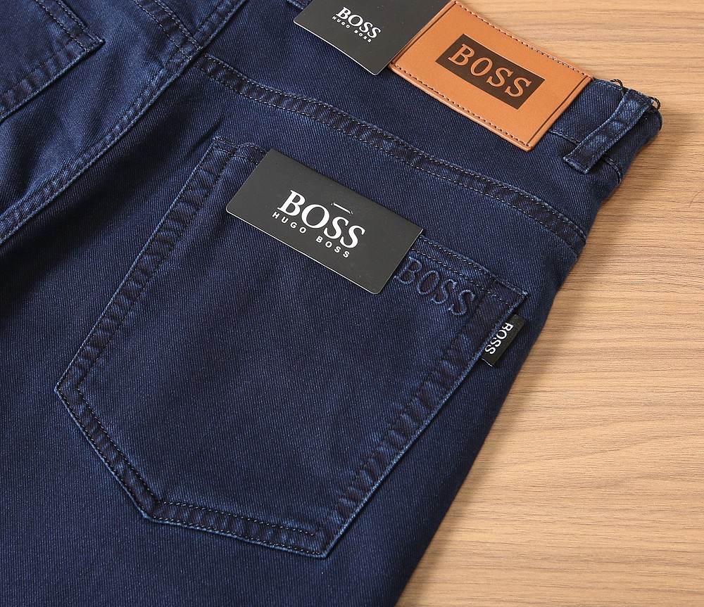 🌾BOSS 2026春夏复古做旧水洗 男士直筒牛仔裤，喜欢牛仔裤推荐 很纯正复古血统，洗水猫须的 尺度把