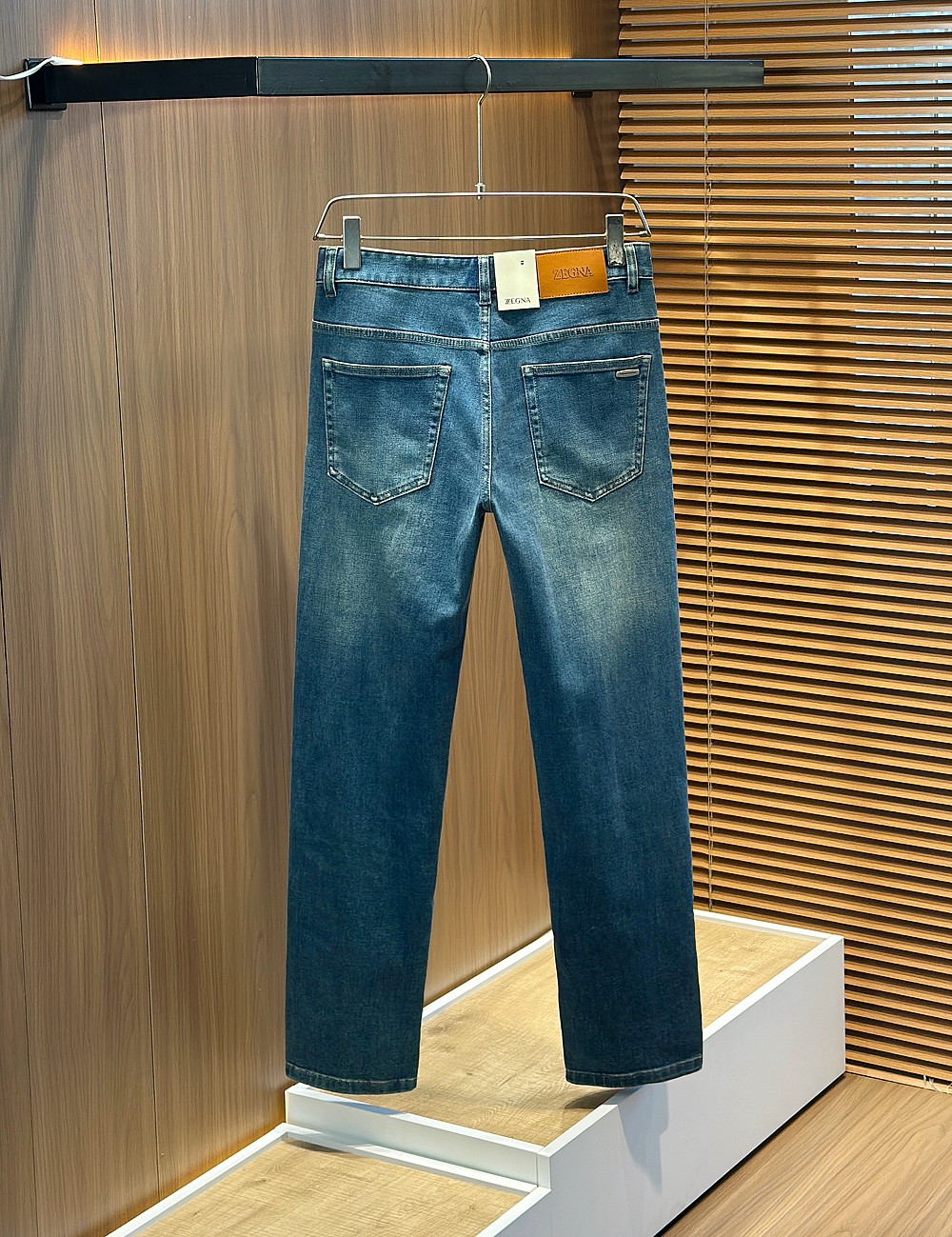 🌾ZEGNA杰尼亚牛仔裤2026春夏新款男士休闲牛仔裤，高端品质之选……一款休闲裤兼备的百搭裤装，也是男