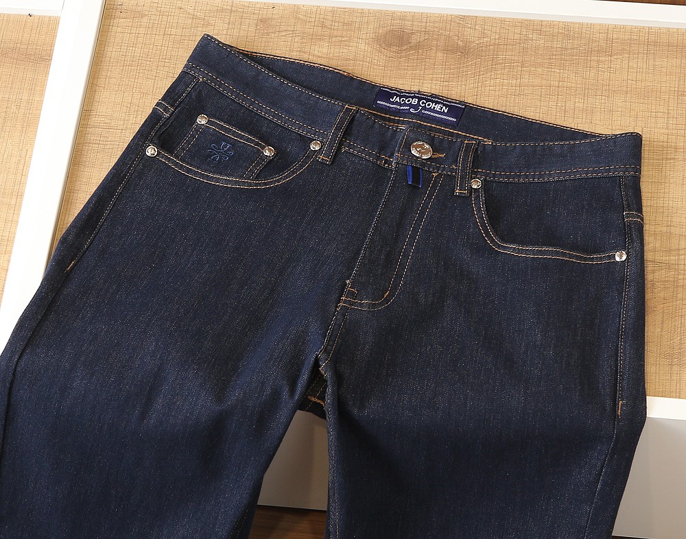 🌾JACOBCOHEN2026春夏新款男士休闲牛仔裤，高端品质之选……一款休闲裤兼备的百搭裤装，也是男士