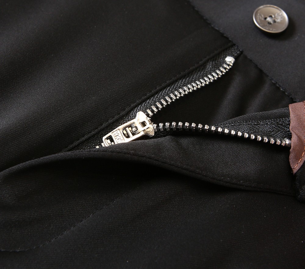 🌾Lo*ro Pi*na诺 u翩雅老钱新贵们的大爱 客供四面弹力面料有着极好的亲肤感 直脚休闲裤 经典款