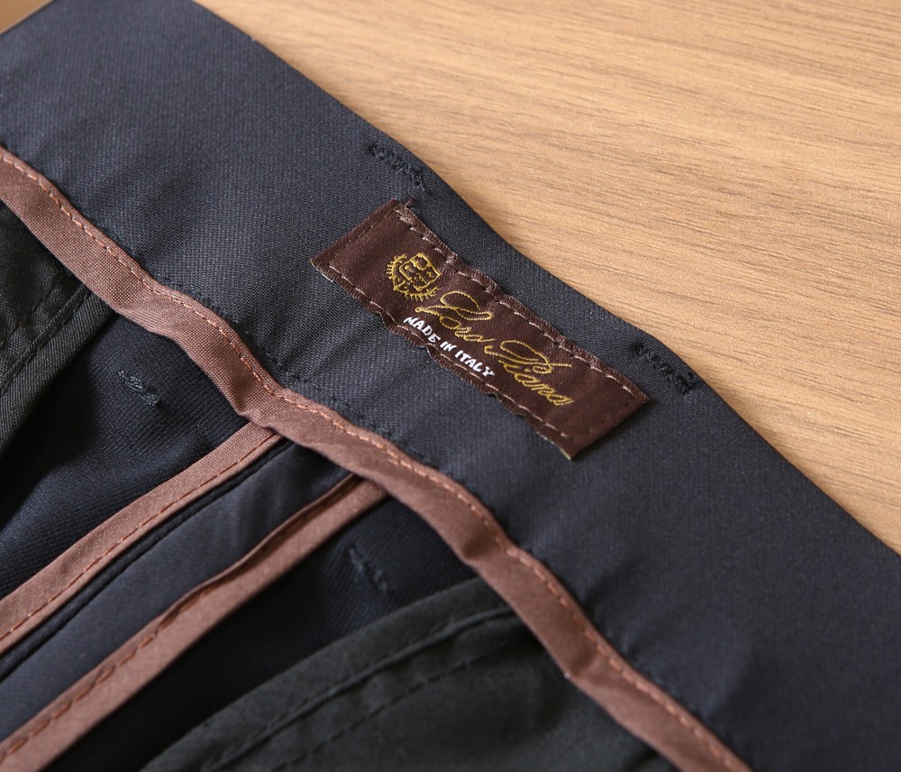 🌾Lo*ro Pi*na诺 u翩雅老钱新贵们的大爱 客供四面弹力面料有着极好的亲肤感 直脚休闲裤 经典款