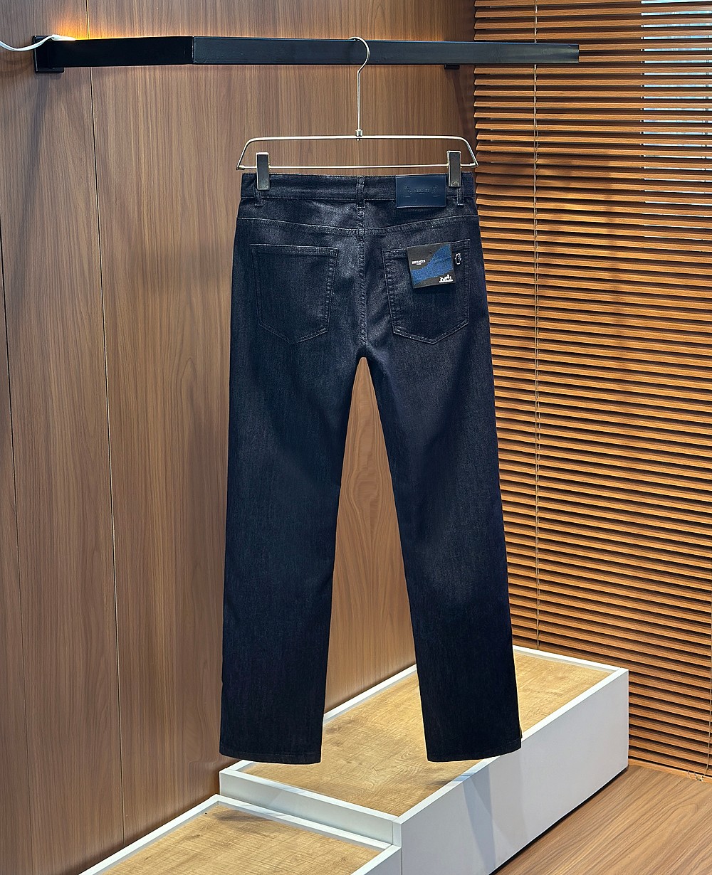 🌾HERMES 2026春夏复古做旧水洗 男士直筒牛仔裤，喜欢牛仔裤推荐 很纯正复古血统，洗水猫须的 尺