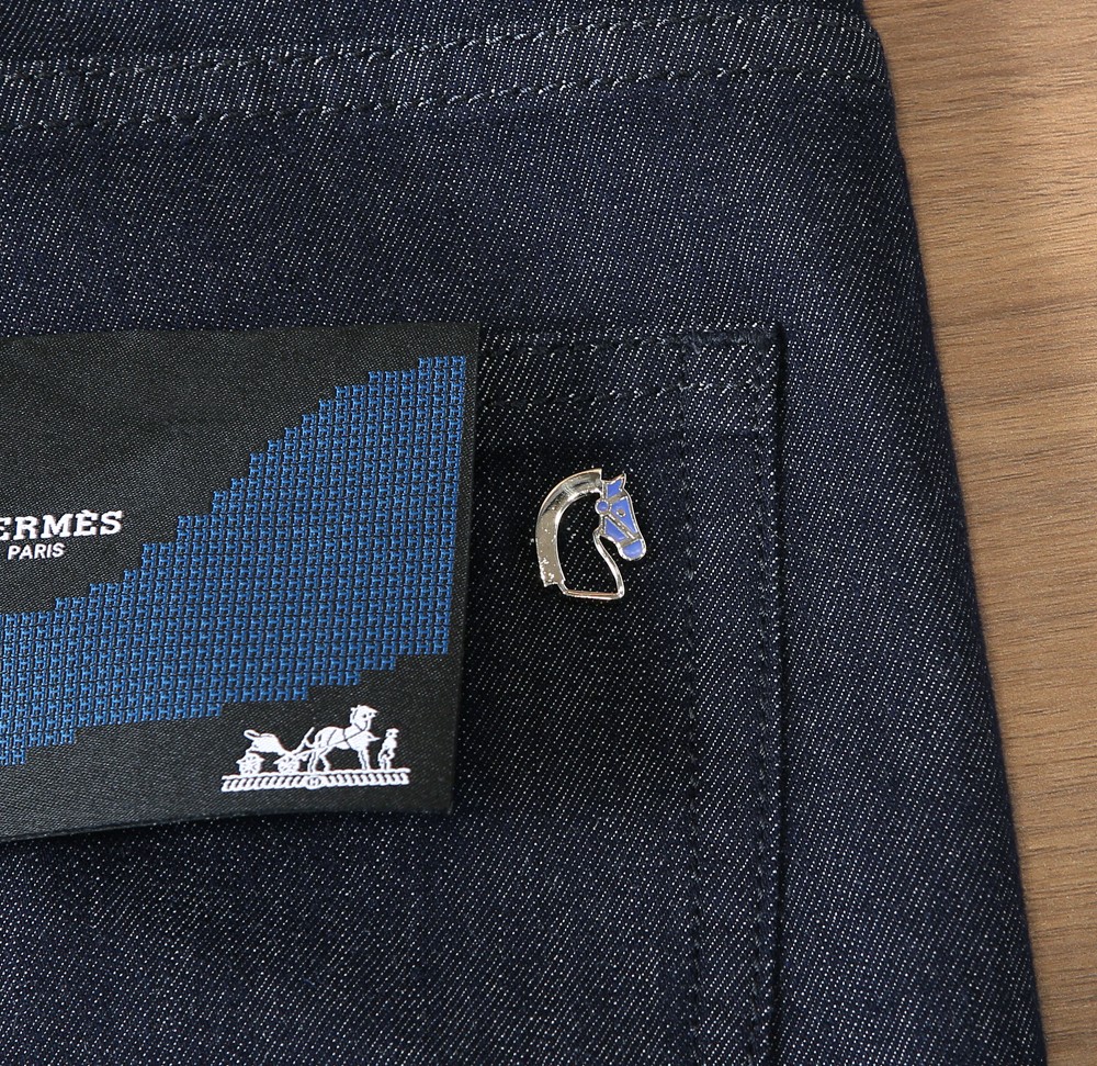 🌾HERMES 2026春夏复古做旧水洗 男士直筒牛仔裤，喜欢牛仔裤推荐 很纯正复古血统，洗水猫须的 尺