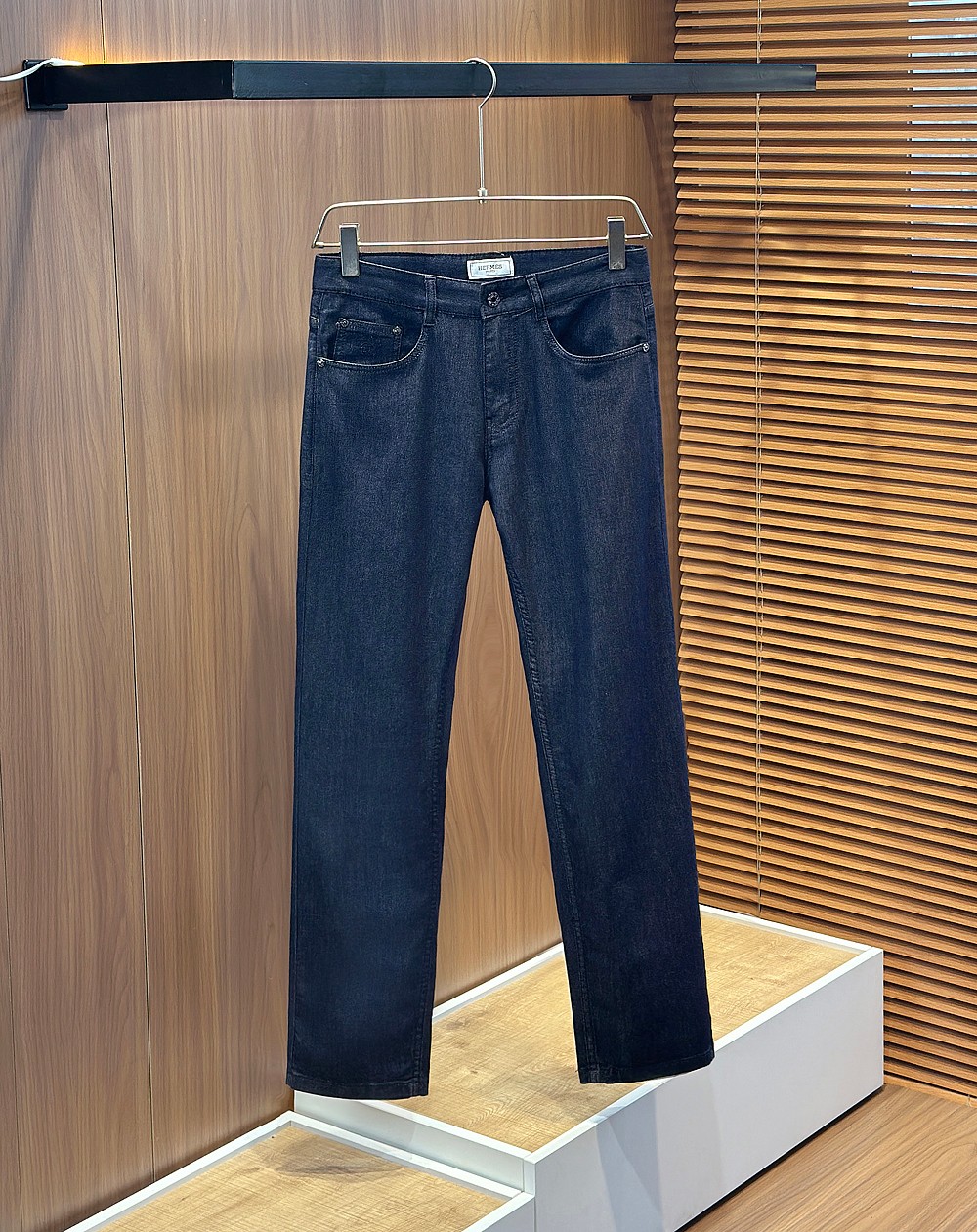🌾HERMES 2026春夏复古做旧水洗 男士直筒牛仔裤，喜欢牛仔裤推荐 很纯正复古血统，洗水猫须的 尺