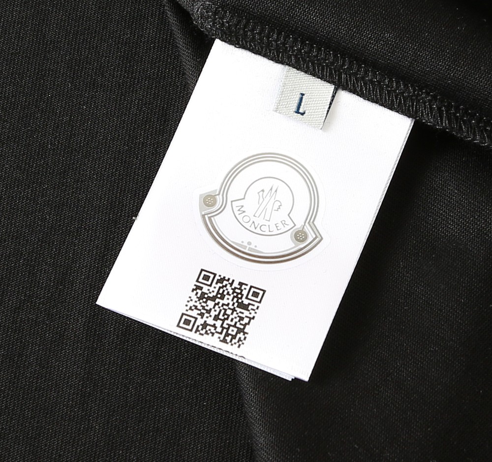 🌾蒙口2026春夏新款首发专柜最新款短袖圆领T恤 高端订制 设计前卫时尚！品牌logo重工艺设计 高端定