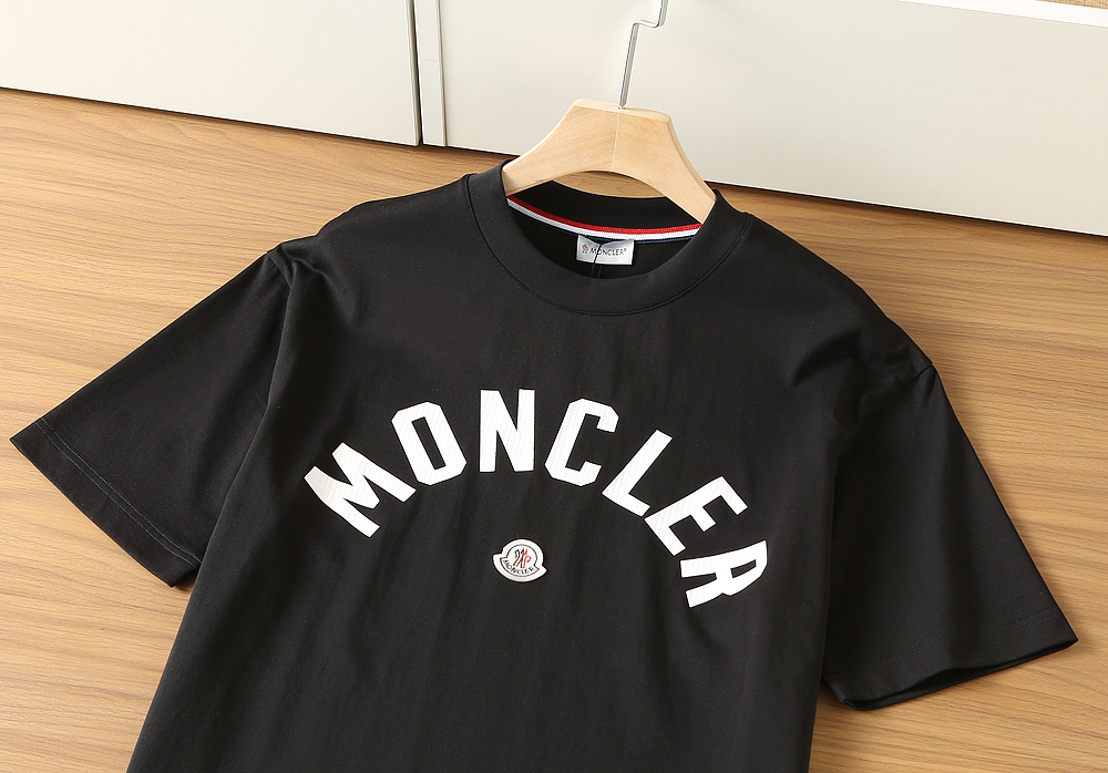 🌾蒙口2026春夏新款首发专柜最新款短袖圆领T恤 高端订制 设计前卫时尚！品牌logo重工艺设计 高端定