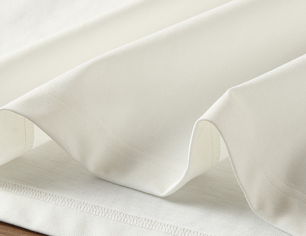 🌾蒙口2026春夏新款首发专柜最新款短袖圆领T恤 高端订制 设计前卫时尚！品牌logo重工艺设计 高端定