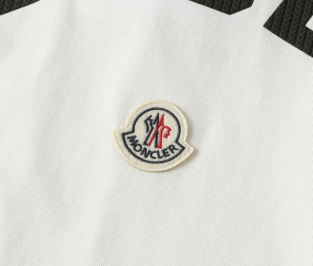 🌾蒙口2026春夏新款首发专柜最新款短袖圆领T恤 高端订制 设计前卫时尚！品牌logo重工艺设计 高端定