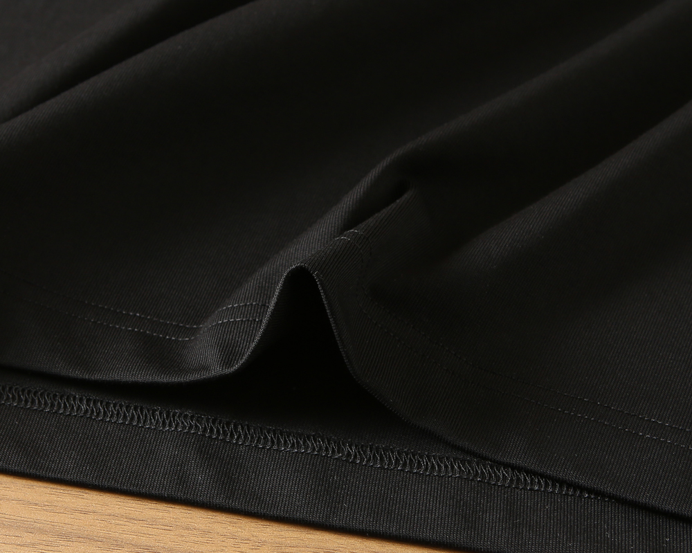 🌾巴宝莉2026春夏新款首发专柜最新款短袖圆领T恤 高端订制 设计前卫时尚！品牌logo重工艺设计 高端