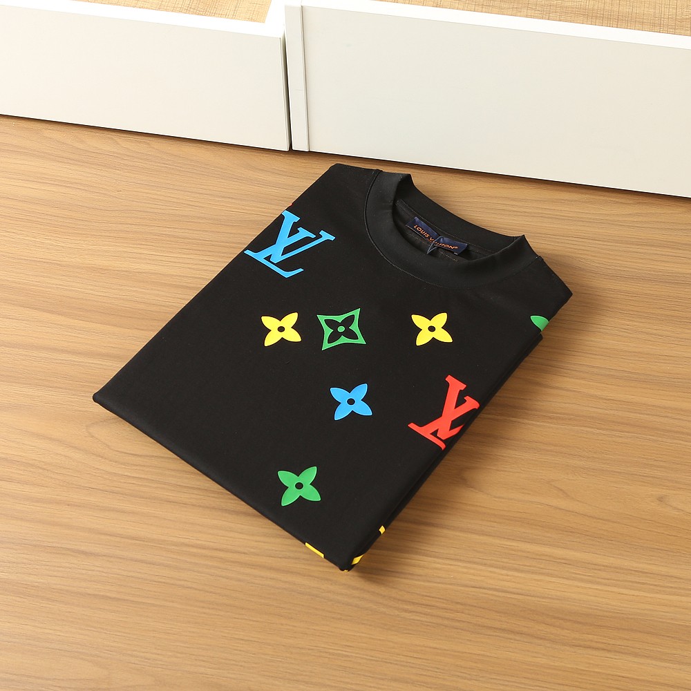 🌾LV 2026春夏新款首发专柜最新款短袖圆领T恤 高端订制 设计前卫时尚！品牌logo重工艺设计 高端