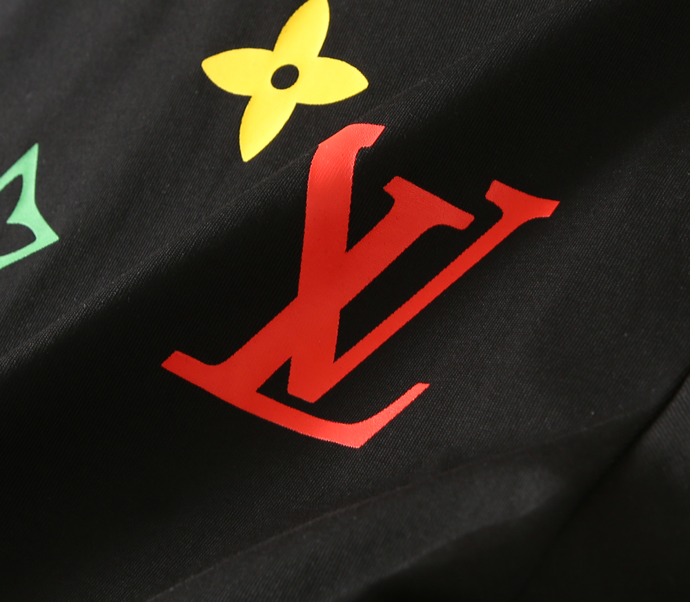 🌾LV 2026春夏新款首发专柜最新款短袖圆领T恤 高端订制 设计前卫时尚！品牌logo重工艺设计 高端