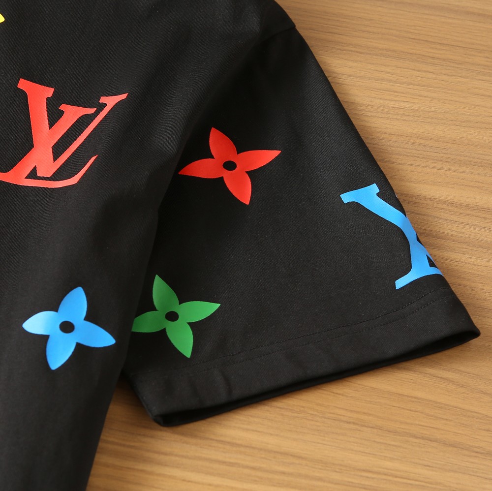 🌾LV 2026春夏新款首发专柜最新款短袖圆领T恤 高端订制 设计前卫时尚！品牌logo重工艺设计 高端