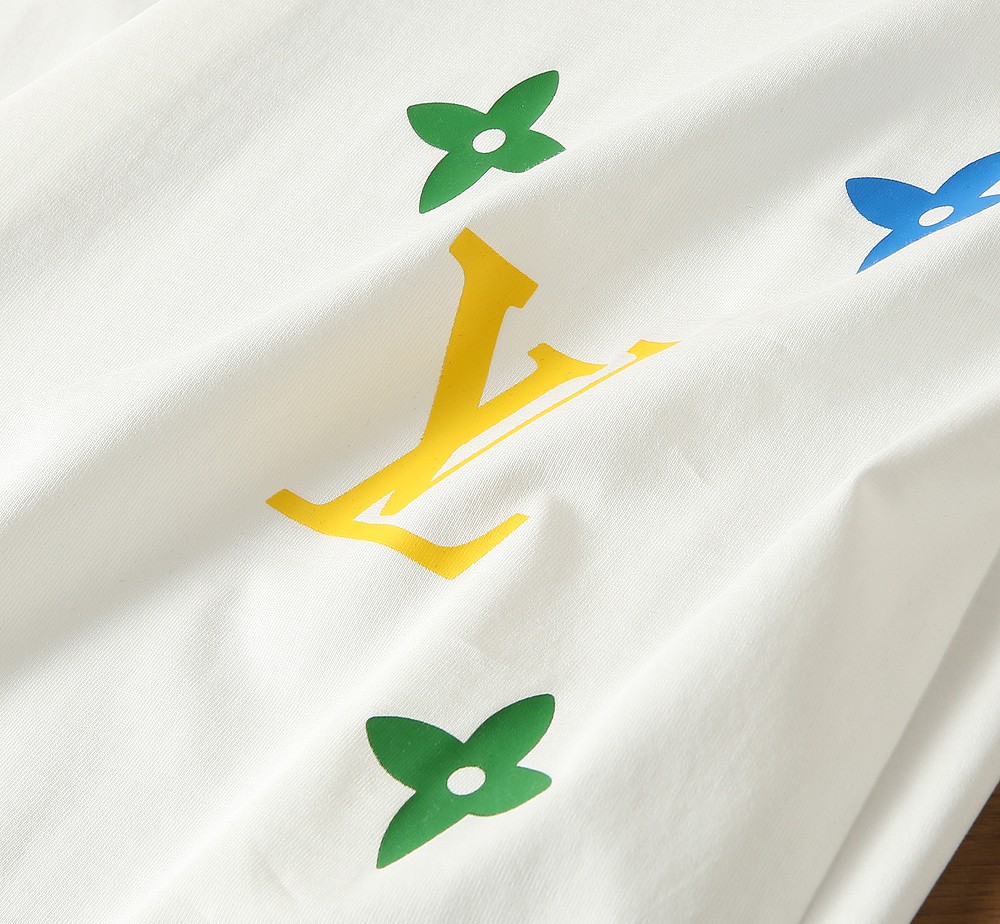 🌾LV 2026春夏新款首发专柜最新款短袖圆领T恤 高端订制 设计前卫时尚！品牌logo重工艺设计 高端