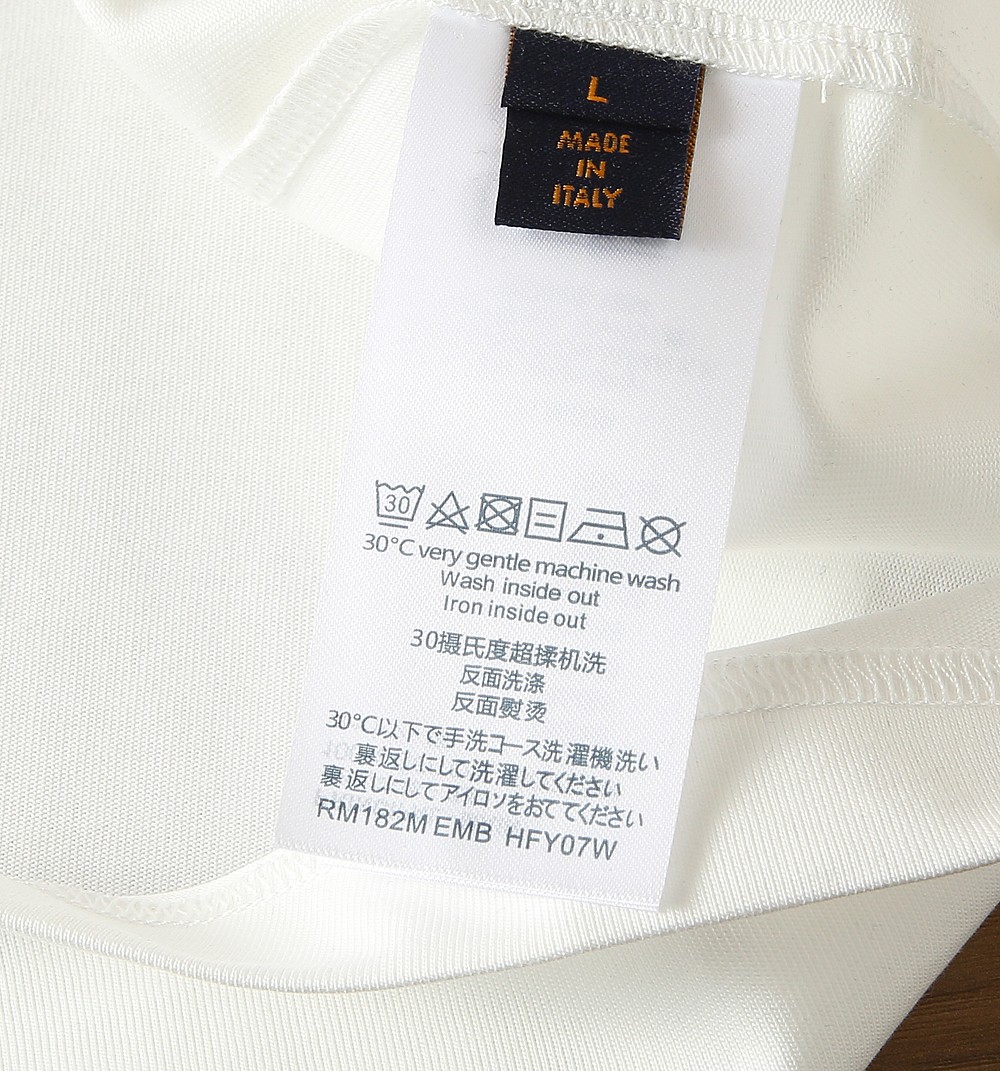 🌾LV 2026春夏新款首发专柜最新款短袖圆领T恤 高端订制 设计前卫时尚！品牌logo重工艺设计 高端