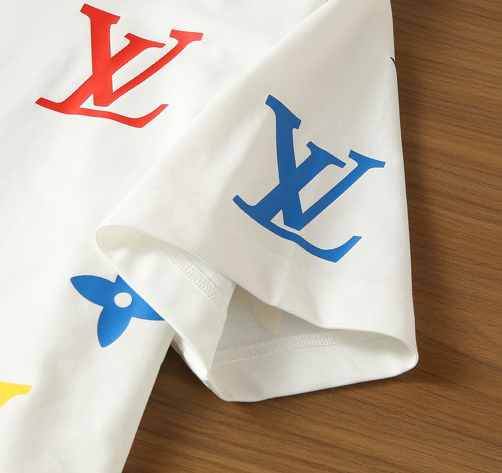 🌾LV 2026春夏新款首发专柜最新款短袖圆领T恤 高端订制 设计前卫时尚！品牌logo重工艺设计 高端