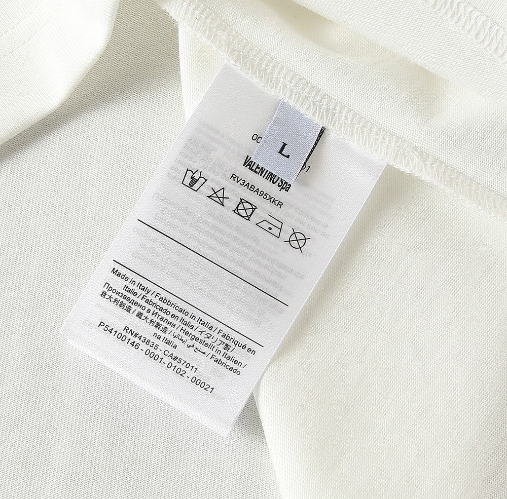 🌾华伦天奴2026春夏新款首发专柜最新款短袖圆领T恤 高端订制 设计前卫时尚！品牌logo重工艺设计 高