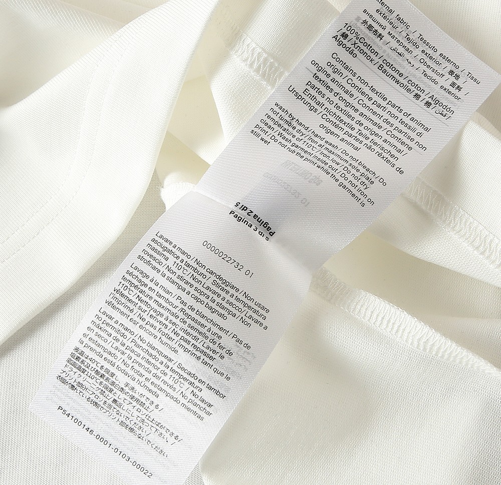 🌾华伦天奴2026春夏新款首发专柜最新款短袖圆领T恤 高端订制 设计前卫时尚！品牌logo重工艺设计 高