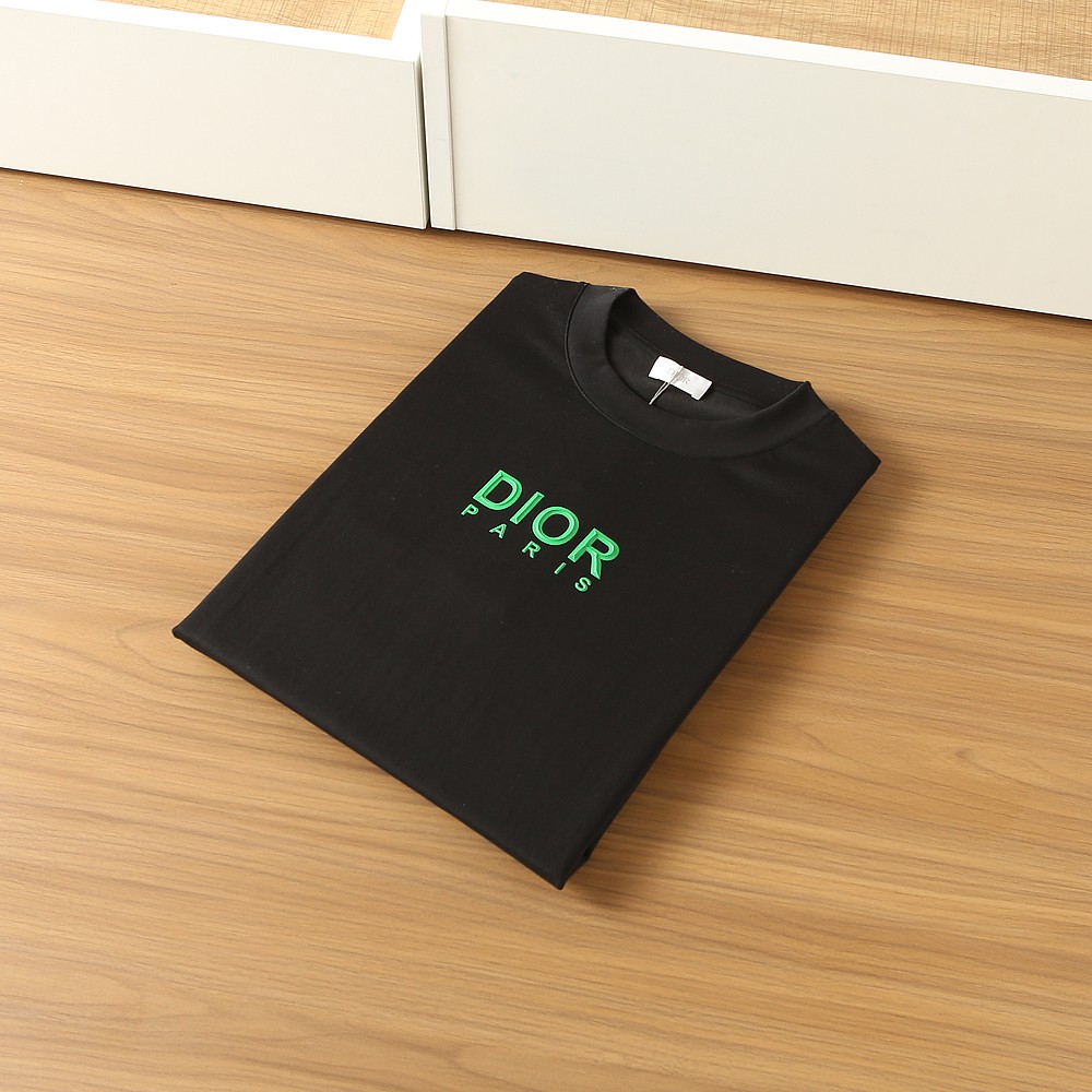 🌾迪奥2026春夏新款首发专柜最新款短袖圆领T恤 高端订制 设计前卫时尚！品牌logo重工艺设计 高端定